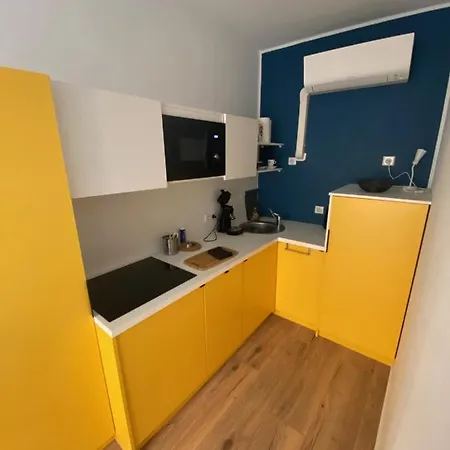 Grand Rue Piétonne Ajaccio (Corsica)